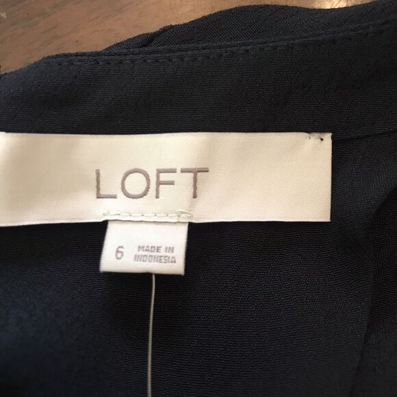 Loft Women's Black Asymmetric Knee Length Flutter Sleeve Dress Size 6 - Picture 6 of 7